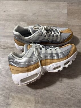 Women’s Nike Air Max 95 shoes
